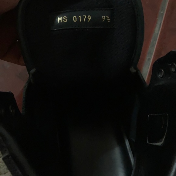 Louis Vuitton shoes - Picture 4 of 8